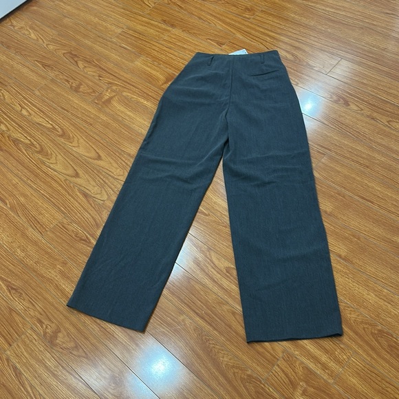 Gray Pants Size 1 - Picture 5 of 5